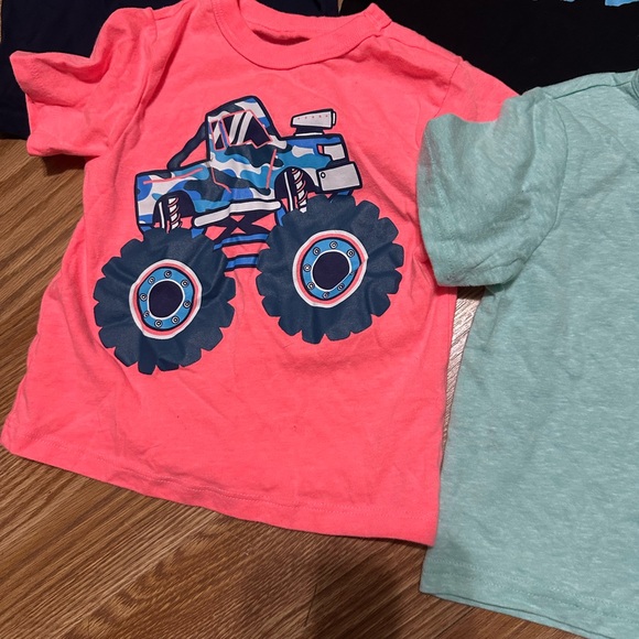 Colorful Kids T-Shirts Set - Picture 3 of 9